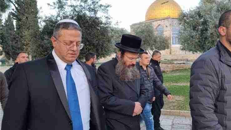 فلسطین پر قابض صیہونیوں کا مسجد الاقصیٰ اور مقدس مقامات پر دھاوا