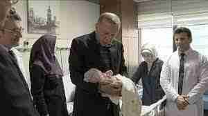 ترک صدر نے بچی کے کان میں اذان دی اور نام رکھا