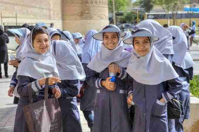 ایران: گرلز اسکول پر زہریلی گیس کے حملوں میں ملوث 100 سے زائد افراد گرفتار