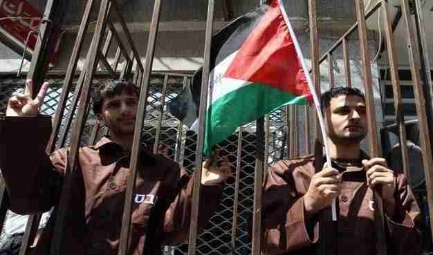 اسرائیلی جیلوں میں سینکڑوں فلسطینی اسیروں کی بھوک ہڑتال