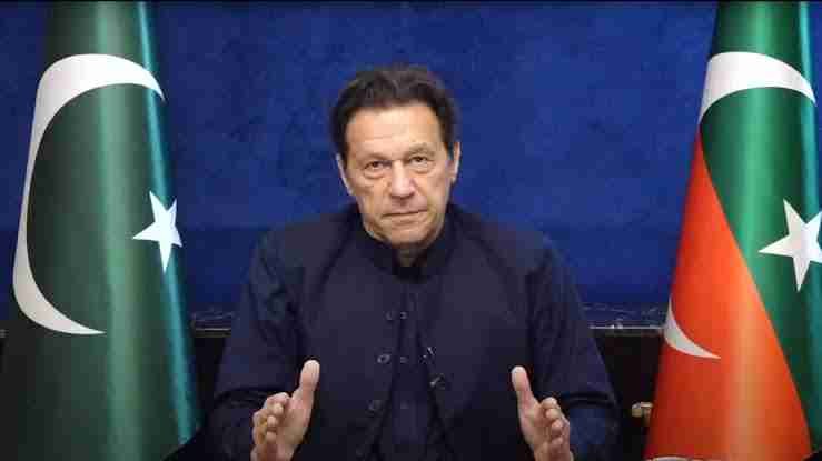 قوم آئین و قانون کے ساتھ نہ کھڑی ہوئی تو ملک رہنے کے قابل نہیں رہے گا، عمران خان