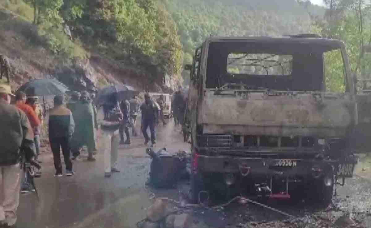 مقبوضہ کشمیر میں بھارتی فوج کے ٹرک پر حملہ، 5 فوجی ہلاک