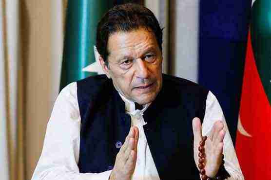 قوم آئین اور ججز کے ساتھ کھڑی ہے، جب تک الیکشن نہیں ہوتے سڑکوں پر نکلیں گے، عمران خان