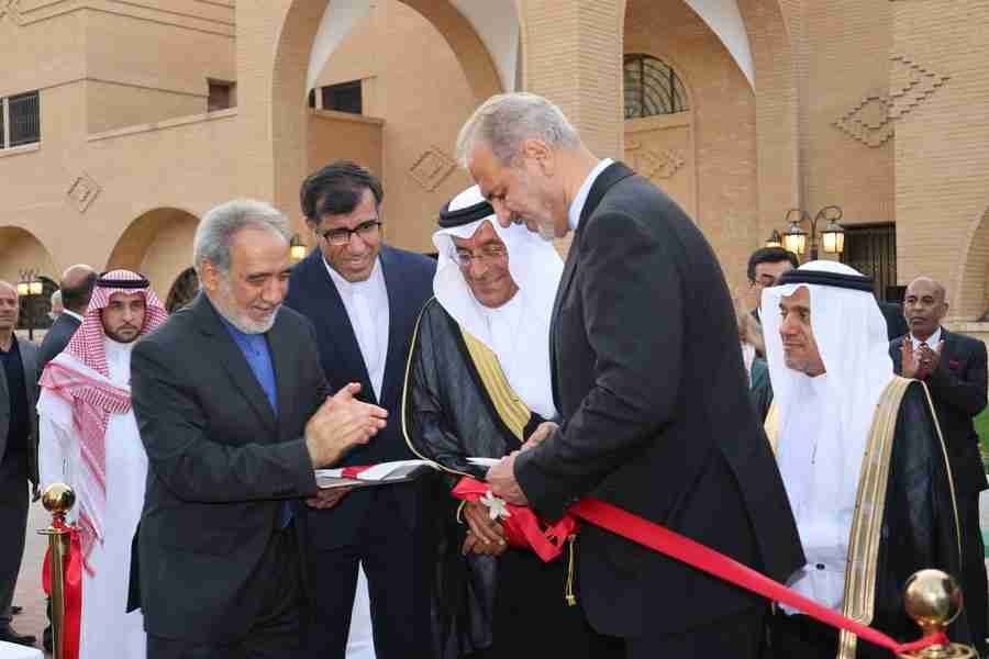 7 سال بعد سعودی عرب میں ایرانی سفارتخانہ کھل گیا