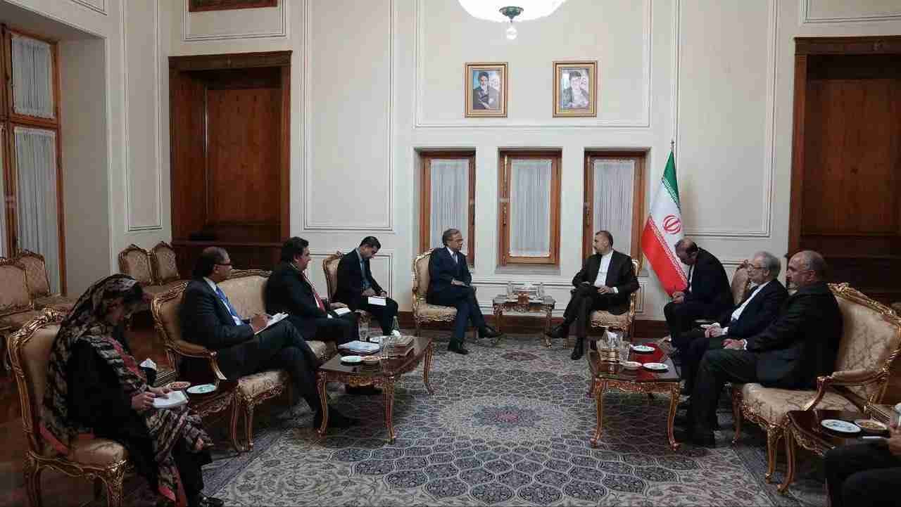 ایران کی خارجہ پالیسی میں پاکستان کو خاص مقام حاصل ہے،وزیر خارجہ