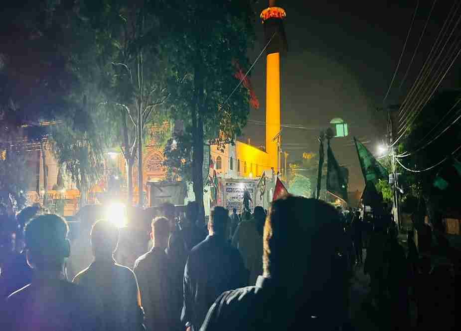 لاہور میں استقبال محرم الحرام کا ماتمی جلوس