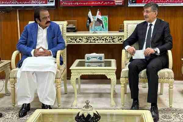 پاکستان عراق کے ساتھ برادرانہ تعلقات کو خصوصی اہمیت دیتا ہے، وزیر داخلہ