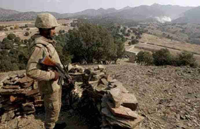 افغانستان سے درانداذی، 4 سیکیورٹی اہلکار شہید، 3 دہشت گرد مارے گئے