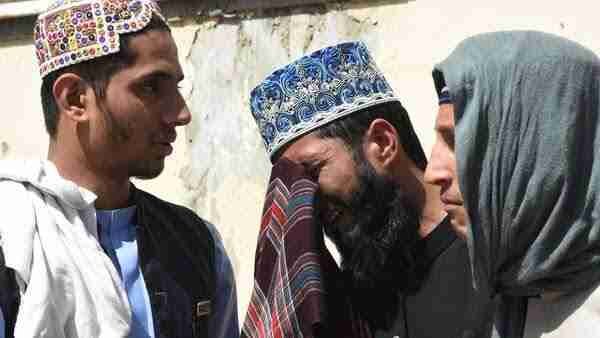 دو خودکش حملوں میں 57 افراد کی موت پر ملکی فضا سوگوار