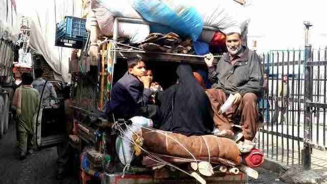 بیدخلی مہم، افغانوں نے جائیدادیں بیچنا شروع کردیں