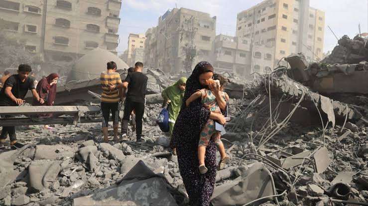 غزہ پر اسرائیل کے وحشیانہ حملے جاری، شہادتیں 7 ہزار ہوگئیں، 3 ہزار بچے شامل