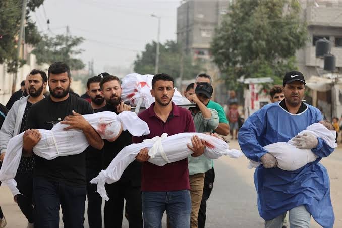 اسرائیل کے وحشیانہ حملوں میں خواتین و بچوں سمیت مزید 66 نہتے فلسطینی شہید، درجنوں زخمی