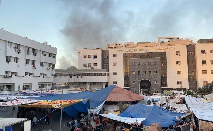 غاصب اسرائیلی فوج کے محاصرے کے سبب الشفاء اسپتال میں آپریشن معطل، 50 بچے دم توڑ گئے