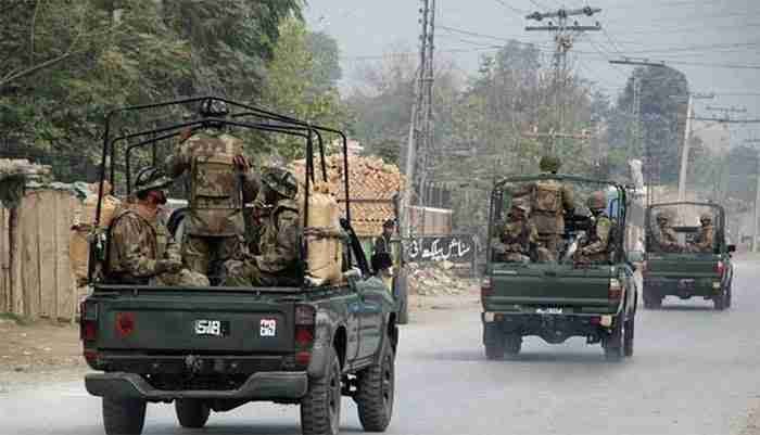 ڈیرہ اسماعیل خان حملے کے ماسٹر مائنڈ اور سہولت کاروں سمیت 9 دہشتگرد گرفتار
