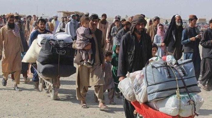 پاکستان میں مقیم غیر قانونی افغان باشندوں کی واپسی کا سلسلہ جاری
