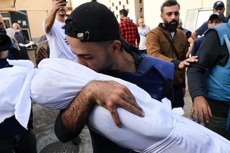 غزہ: اسرائیلی بربریت جاری، 24 گھنٹوں میں مزید 128 فلسطیینی شہید