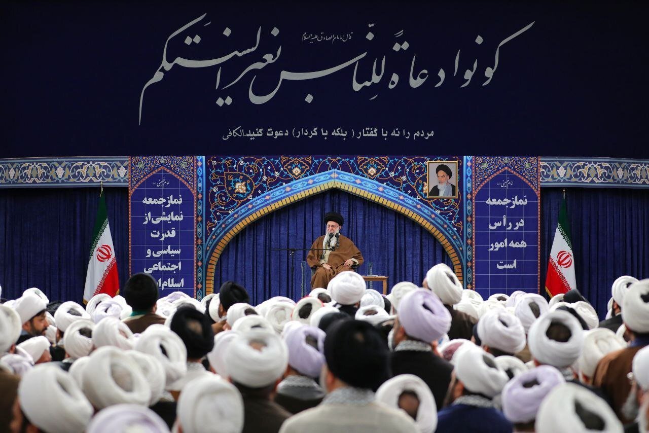یمن نے امریکی دھمکیوں کے باوجود غزہ کی حمایت میں عظیم کام کیا ہے، ولی امر مسلمین