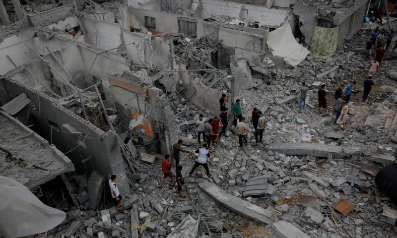 دیرالبلاح پر اسرائیلی حملے، 15 فلسطینی شہید، کئی زخمی، 16صیہونی فوجی ہلاک