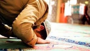 کیا خدا ہماری نمازوں کا محتاج ہے جو ہم ہر روز نماز پڑھیں؟