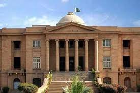 اگر ڈرائنگ روم میں عہدے بانٹنے تھے تو الیکشن کروانے کی کیا ضرورت تھی، چیف جسٹس سندھ ہائیکورٹ