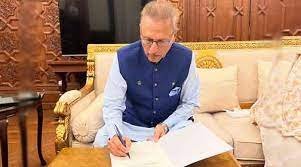 سزائیں معاف نہ کی جائیں، بانی پی ٹی آئی کا صدر علوی کو پیغام