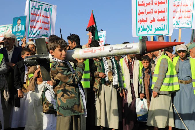 امریکی اتحاد کے یمن پر پھر حملے، یمنی فوج کا بھرپور جواب