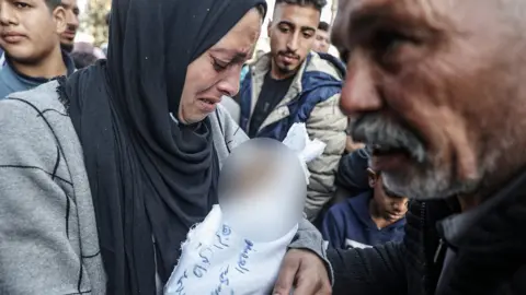 غزہ میں اسرائیلی فوج کے حملوں میں 145 فلسطینی شہید