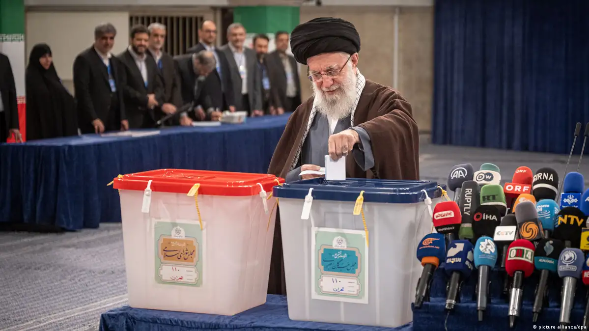 ایران میں پارلیمانی انتخابات، غیر معمولی ٹرن آؤٹ، نتائج کا اعلان آج ہوگا