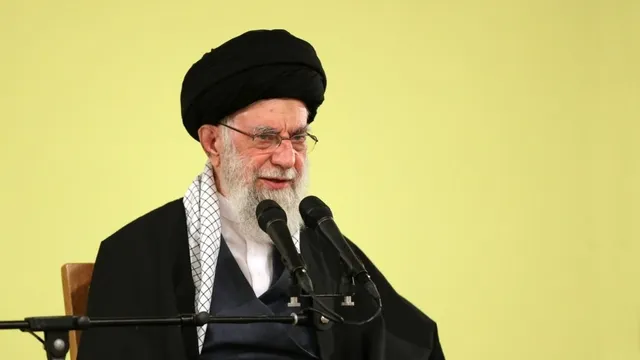 مزاحمت کے محور نے امریکا کی علاقائی اسکیموں کو ناکام بنا دیا، ولی امر مسلمین