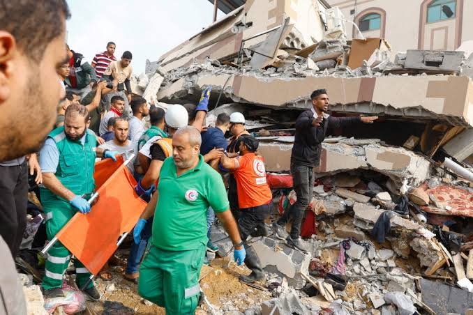 غزہ میں رات بھر وحشیانہ حملے، مزید 63 فلسطینی شہید