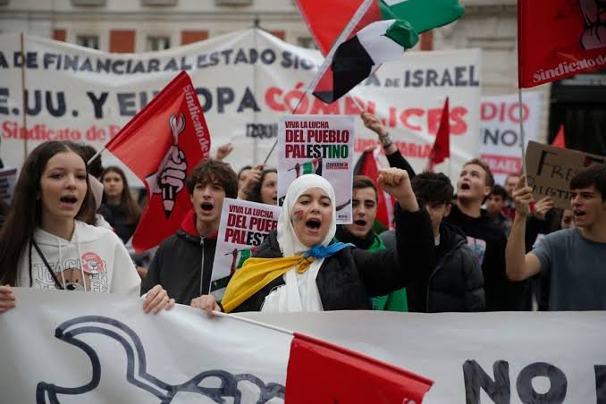 دنیا بھر میں فلسطین کی حمایت اور اسرائیلی بربریت کیخلاف احتجاج کا سلسلہ جاری