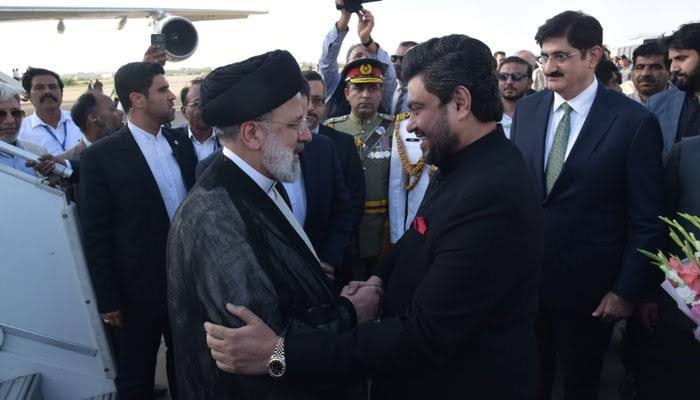 ایرانی صدر ابراہیم رئیسی کی کراچی آمد، مزار قائد پر حاضری