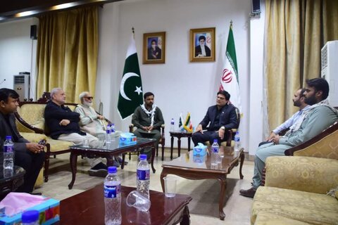 آئی ایس او کے مرکزی صدر کی ایرانی قونصلیٹ آمد، ایرانی صدر و رفقاء کی شہادت پر اظہارِ تعزیت