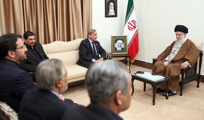 وزیراعظم شہباز شریف کی سپریم لیڈر آیت اللہ سید علی خامنہ ای سے ملاقات