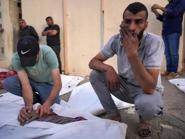 جبالیہ خالی کرنے کا حکم دینے کے بعد شدید بمباری، درجنوں فلسطینی شہید