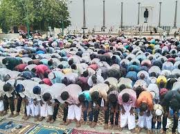 اترپردیش: عیدالاضحیٰ کی نماز سڑکوں پر پڑھنے پر پابندی