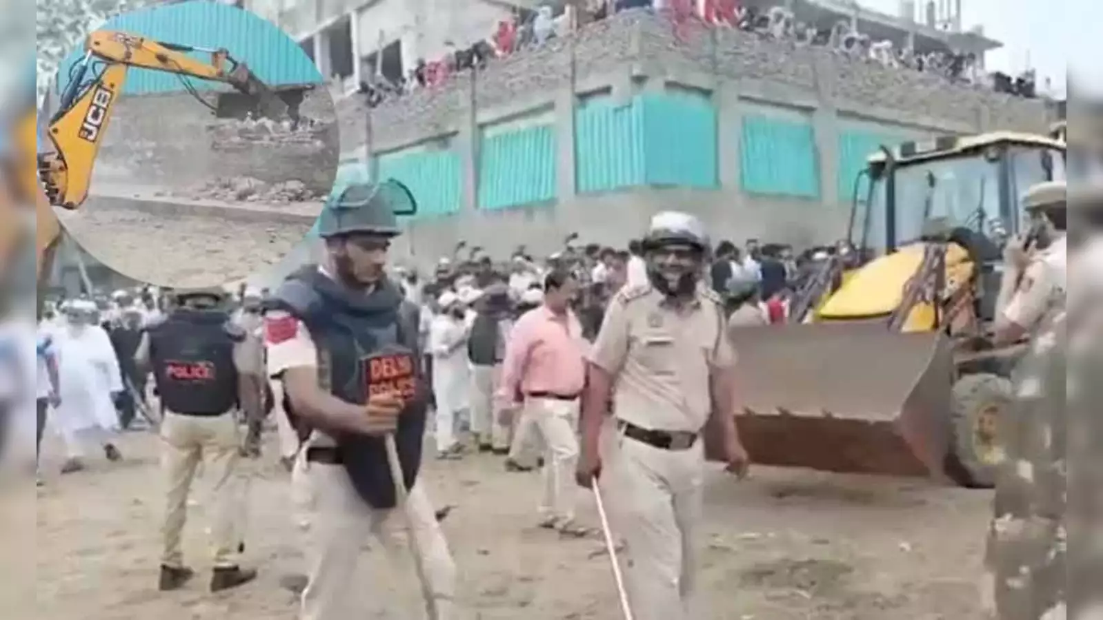 دہلی: ایک اور مسجد غیر قانونی قرار، ایک حصہ شہید کردیا گیا