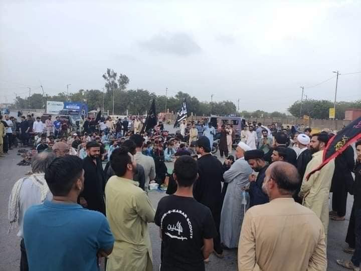 پارا چنار سانحہ کیخلاف کراچی میں ریلی اور نمائش چورنگی پر دھرنا