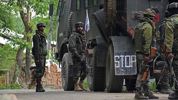 مقبوضہ کشمیر: قابض بھارتی فوج پر حملہ، ایک اہلکار ہلاک، میجر سمیت 4 زخمی