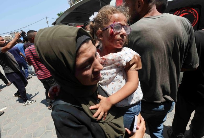 دیرالبلاح میں اسکول پر حملہ، خواتین و بچوں سمیت 30 فلسطینی شہید، 100 زخمی