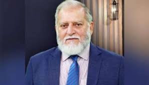 مذہبی منافرت پھیلانے کے الزام میں اینکر پرسن اوریا مقبول جان گرفتار