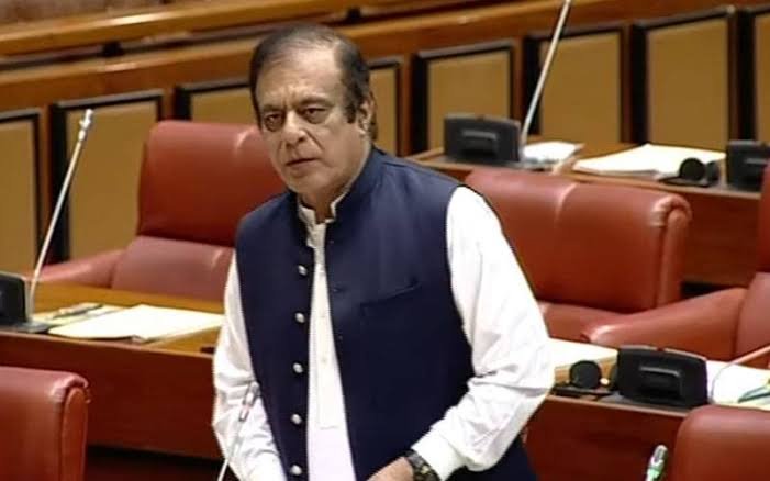بلوچستان کے اصل اسٹیک ہولڈرز سے بات ہونی چاہیے، مسائل کو سیاسی طور پر حل کرنا ہوگا، شبلی فراز