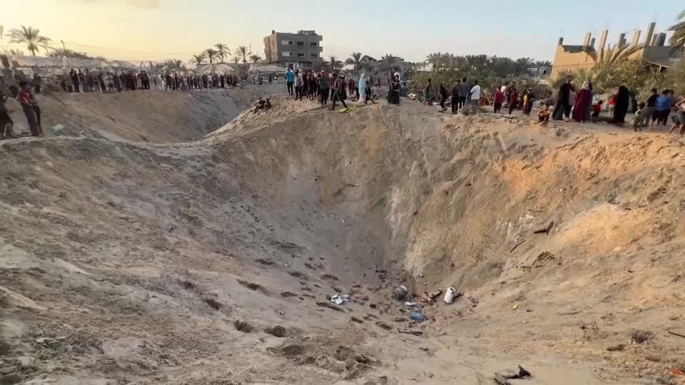 اسرائیلی حملے میں 27 مزید فلسطینی شہید، المواصی کیمپ پر حملے میں 2 ہزار پاؤنڈ وزنی امریکی بموں کا استعمال