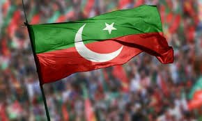 عمران خان کیخلاف غداری اور بغاوت پر اکسانے کا مقدمہ درج