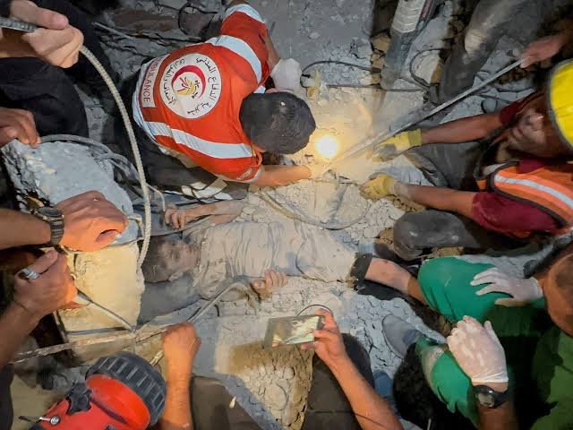 غزہ میں فضائی حملے اور گولہ باری، خواتین و بچوں سمیت مزید 28 فلسطینی شہید