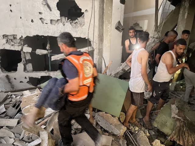 صیہونی فوج کا نصیرات کیمپ پر ایک اور فضائی حملہ، 10 فلسطینی شہید