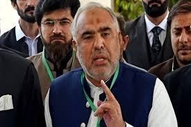 آئینی ترامیم کیلئے پی ٹی آئی ارکان کو 20 کروڑ اور وزارتوں کی پیشکش ہو رہی ہے، اسد قیصر