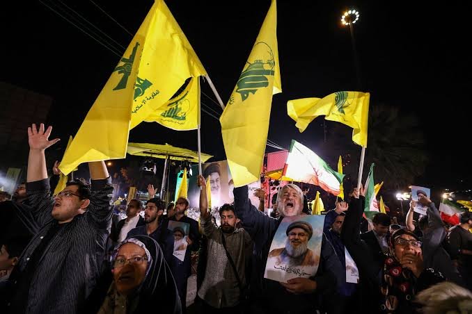 اسرائیل پر میزائل حملے، غزہ اور لبنان میں جشن
