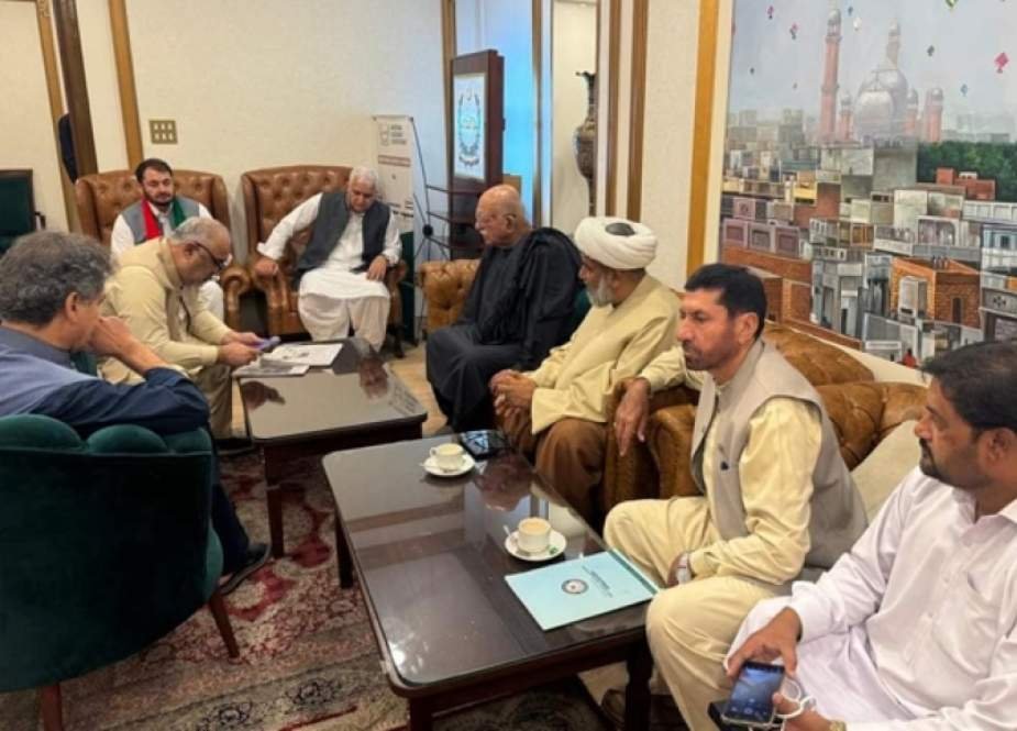 پاراچنار 3 ہفتوں سے محصور، ایم ڈبلیو ایم رہنماؤں کی اسد قیصر سے ملاقات