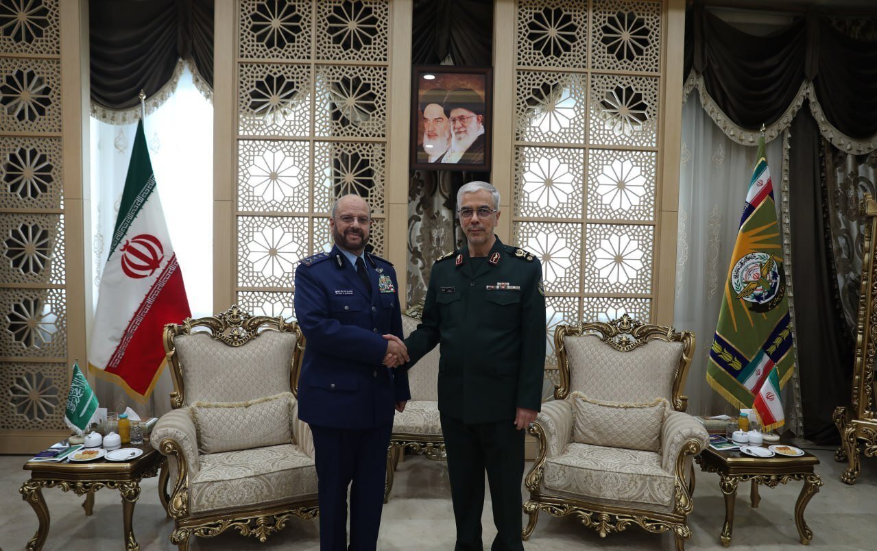 تہران: ایران اور سعودی عرب کے فوجی سربراہان کی ملاقات